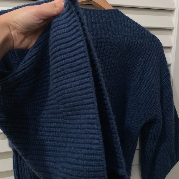 Club Monaco Dark Blue Pullover Sweater - Picture 7 of 10